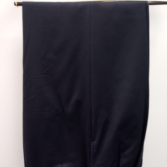 Lauren Ralph Lauren, Navy Suit ,size M,36W 30L - Picture 3 of 4